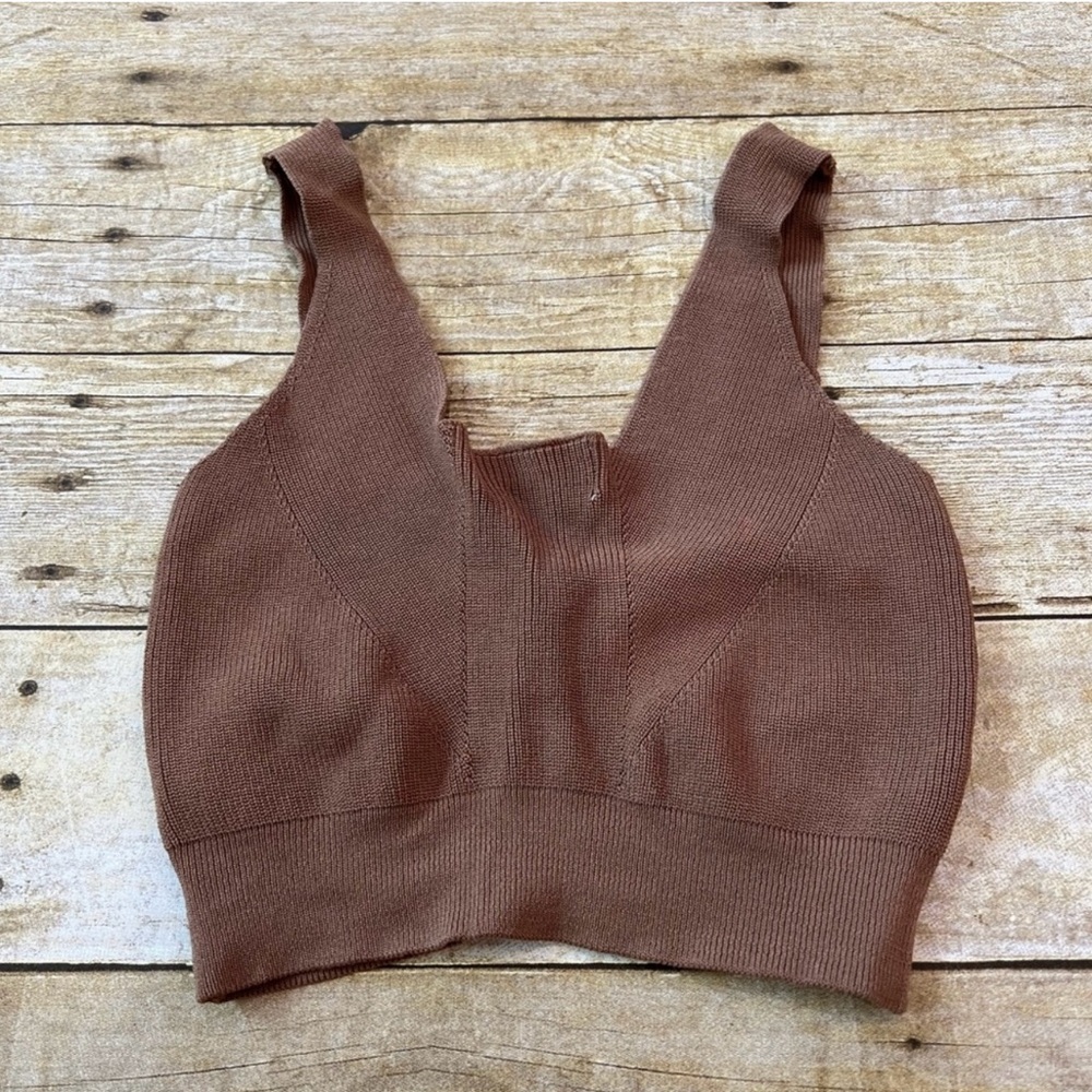 House of CB top - Picture 3 of 3